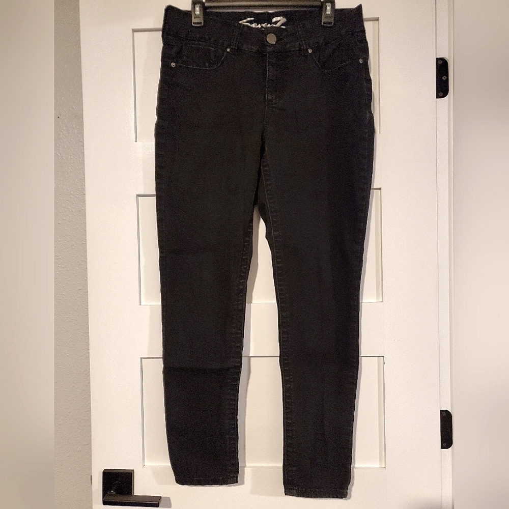 EUC Seven7 Black Skinny Jeans 12